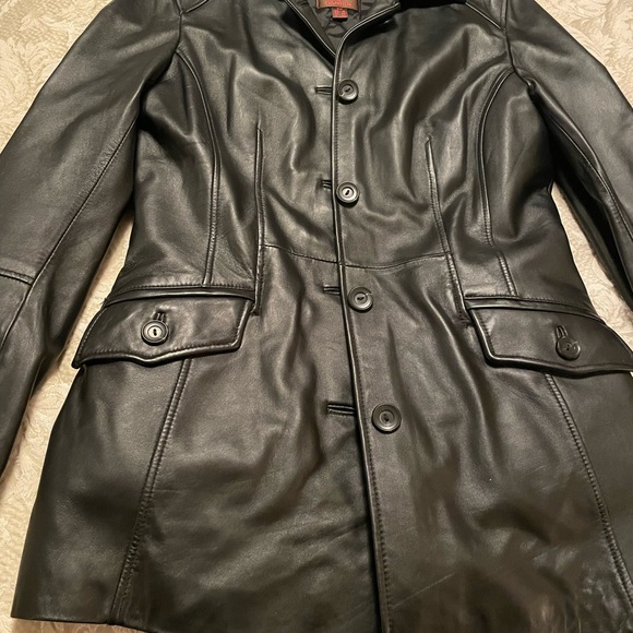 Danier Leathet jacket - Picture 4 of 9